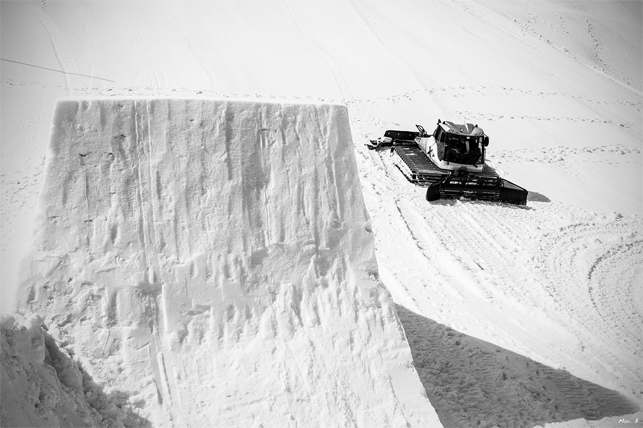 Des Pyr&eacute;n&eacute;ens essayent de construire le plus gros snowpark au monde
