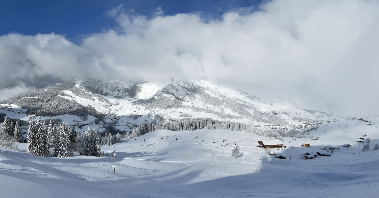 Livraison De Neige Fra Che Dans Les Alpes Du Nord