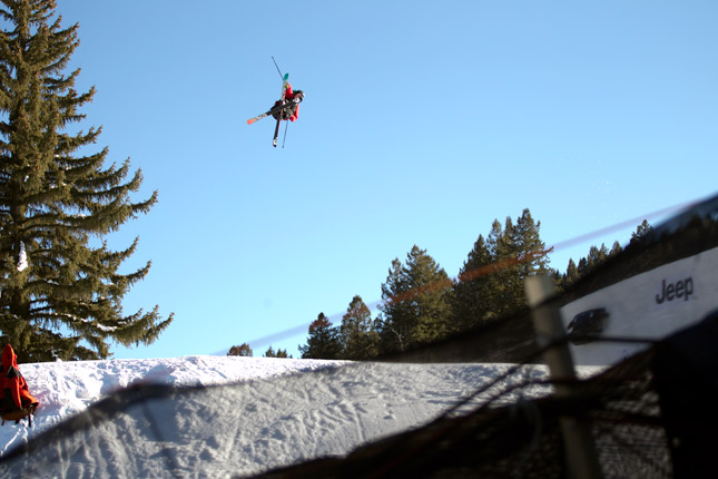 Sammy Carlson gagne le slopestyle