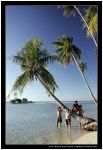 la fine �quipe au coucher de soleil sur le motu �voqu� pr�c�demment