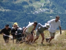 Quand c'est vraiment raide les autre�quipages viennent aider.