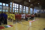 Les délégations italiennes, tchèques, polonaises, canadiennes?