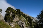 La crête qui mène au sommet (un chemin la parcours)