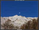 La lune est encore l�