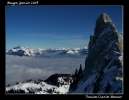 Le sommet des pistes visible en contre bas