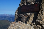 Inscription au pied de la Pierra Menta