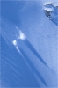 Thibaud Duchosal est un pro : il skie en limite soleil/ombre.