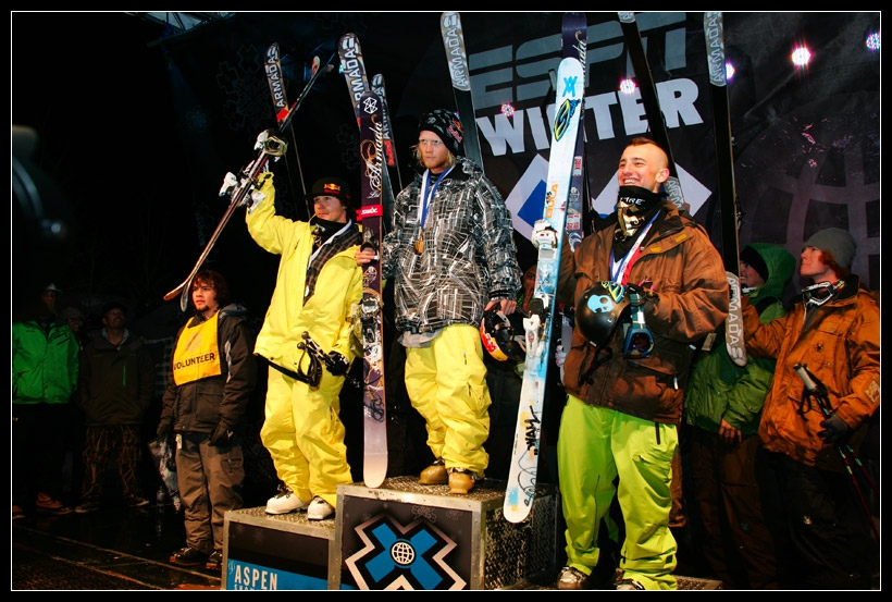 Tanner Hall en Or (vid&eacute;o)