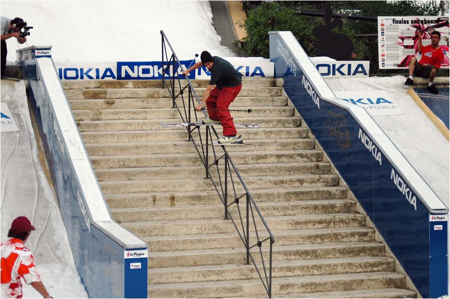 Sur son rail perch&eacute;, au Nokia FIS (photo : Natacha de Tcha&iuml;kovsky).