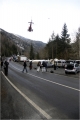 Notre taxi... Côté suisse, les DZ sont dans les parkings, entre deux lignes à haute-tension.