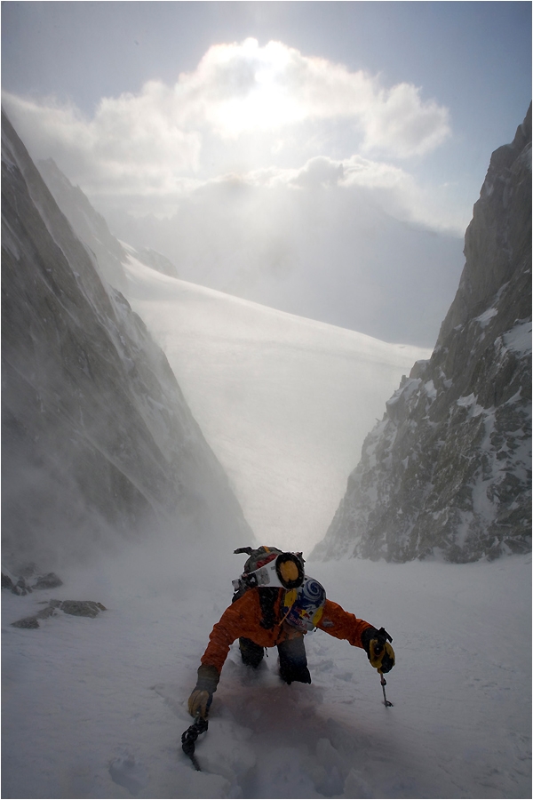 Un couloir pr&egrave;s du mont Blanc du Tacul.