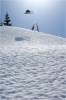 C’est le printemps, la neige fond mais ça n’empêche pas Eric de se taper un flatspin à Mt St-Helens.