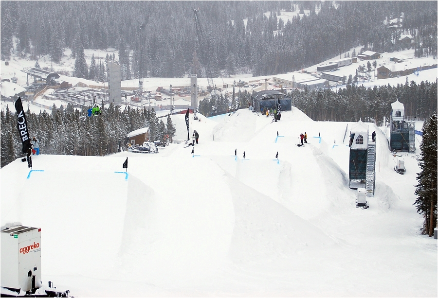 Le slopestyle du Dew tour.