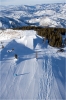 J'adore cette image, je suis pendu à un hélicoptère derrière Jacob Wester en plein élan à Snowmass. 
