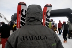 Le technicien de l'équipe de Jamaïque qui ne compte qu'un seul coureur (de nationalité américaine).