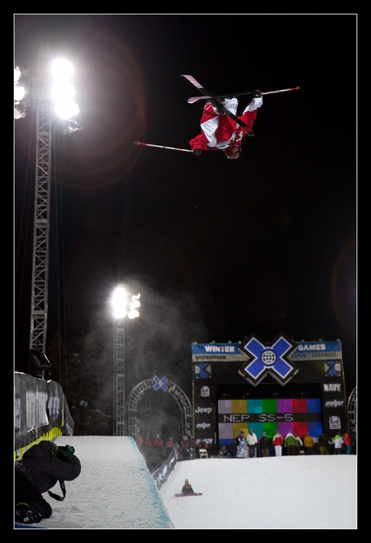 Simon Dumont et ses skis Target