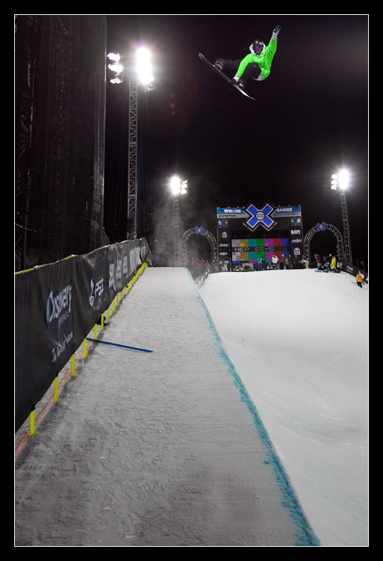 un snowboarder qui va bien