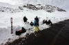 en bas de la face, la route