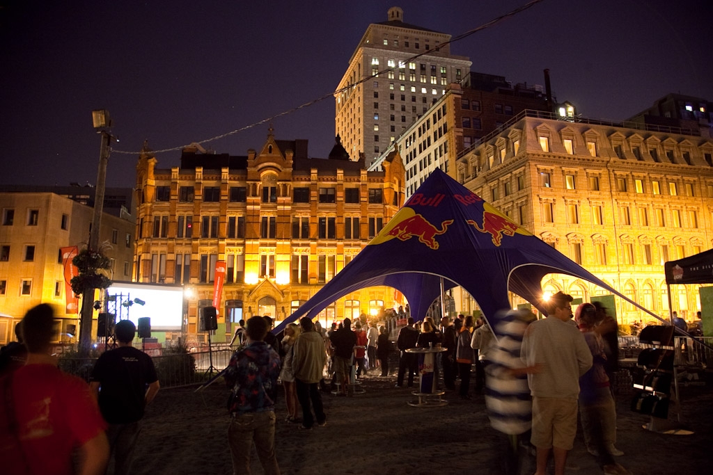 la projection dans le vieux Montreal