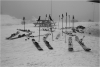 Redbull Snowthrill - 2009. Ca me fait penser à des chevaux qui attendent leurs cowboys devant un saloon. Leica M8.