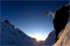 Soleil couchant, la montagne est � nous...