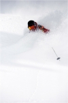 Un petit coup de flash sur Nick Hayter pour sculpter la neige. 