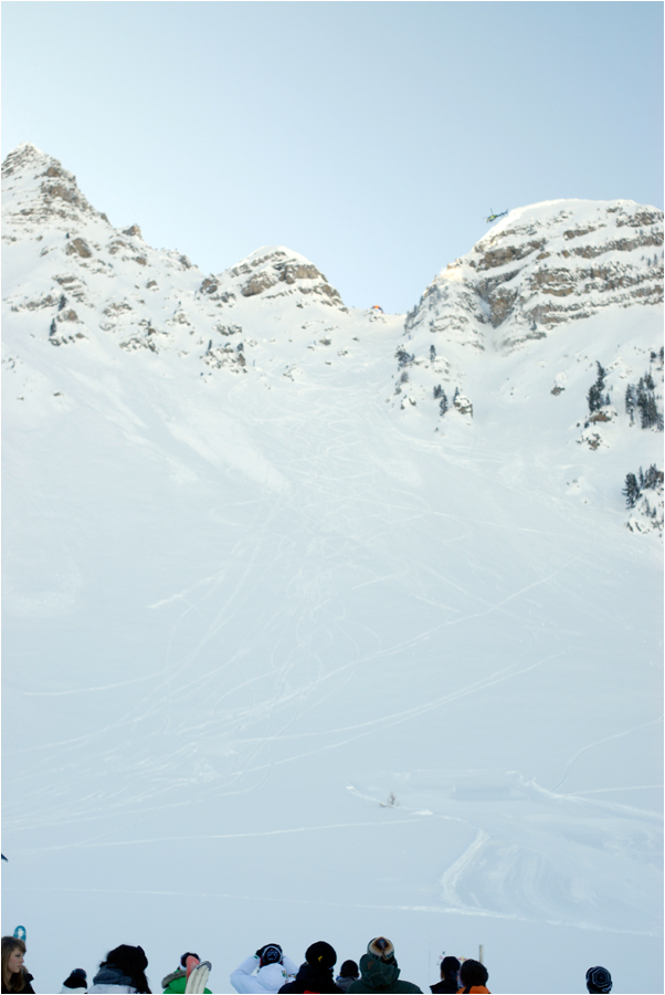 La face, vue d'en bas.