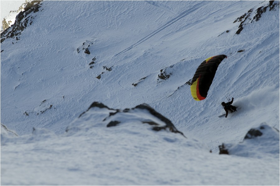Sortie de couloir. pour Lionel Dubois..