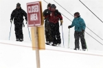 Au pays des signaux d'interdiction personne ne passe sous la corde sans un pisteur local. Le staff du Freeride World Tour pour un repérage quelques jours avant la course.