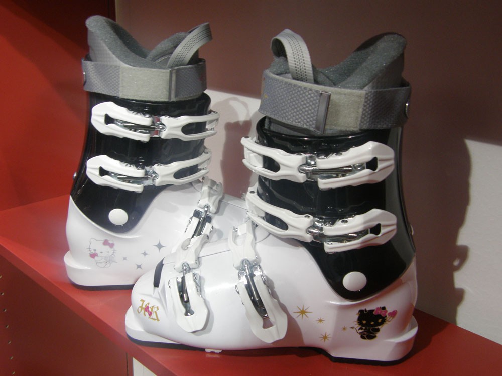 And the Hello Kitty boots !