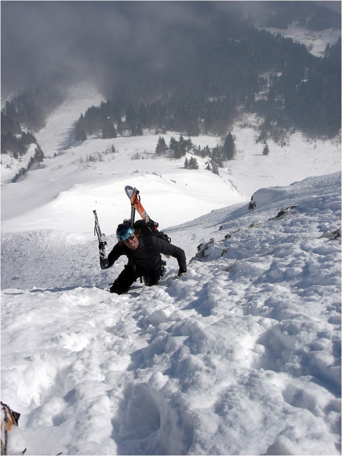 Mont&eacute;e raide