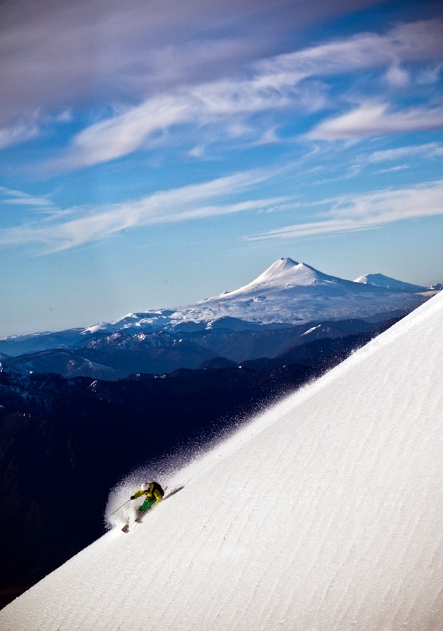 Jeremie Heitz sur le volcan Pucon