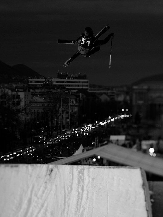 Elias Amb&uuml;hl gagne le Budapest Fridge 2010