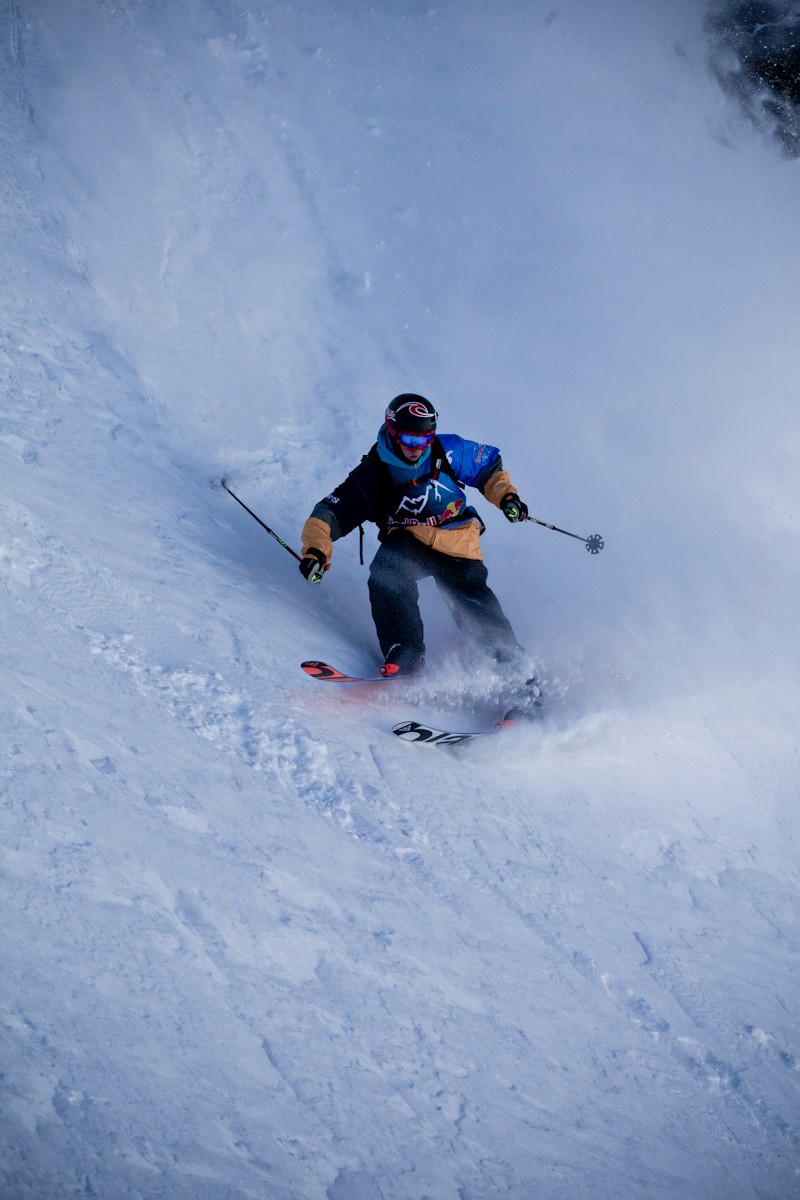 Chris Booth qui a skie son troisieme run avec une epaule luxee.
