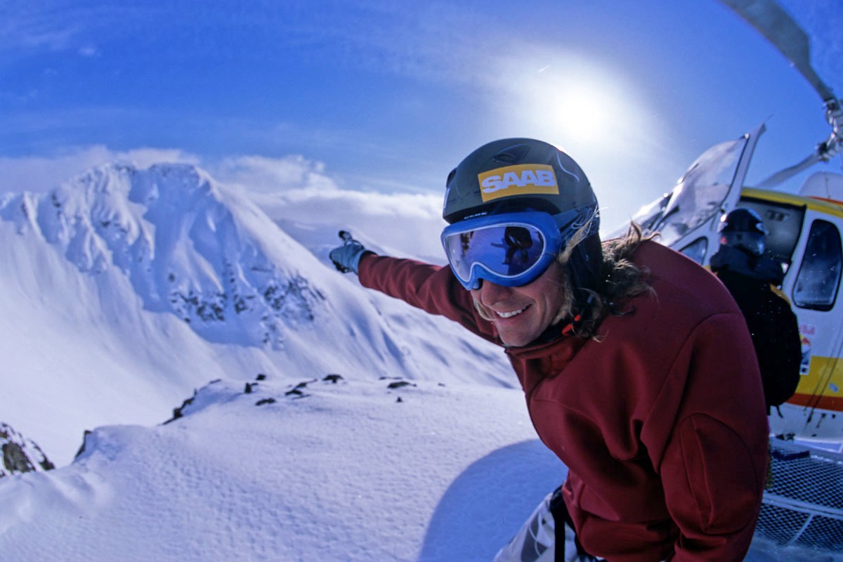 Juste apr&egrave;s ce run, Kaj est tomb&eacute; soudainement malade. Il est rentr&eacute; et j'ai poursuivi la journ&eacute;e sans sac photo, avec ses skis aux pieds pour rider ! - 2002.