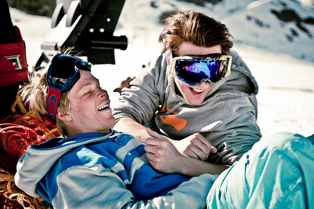 Oscar Scherlin et Elivis &agrave; Kaunertal pour le shooting Legs of Steel. 