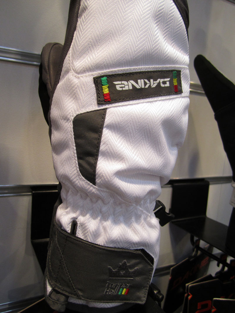 Les gants de Tanner chez Dakine