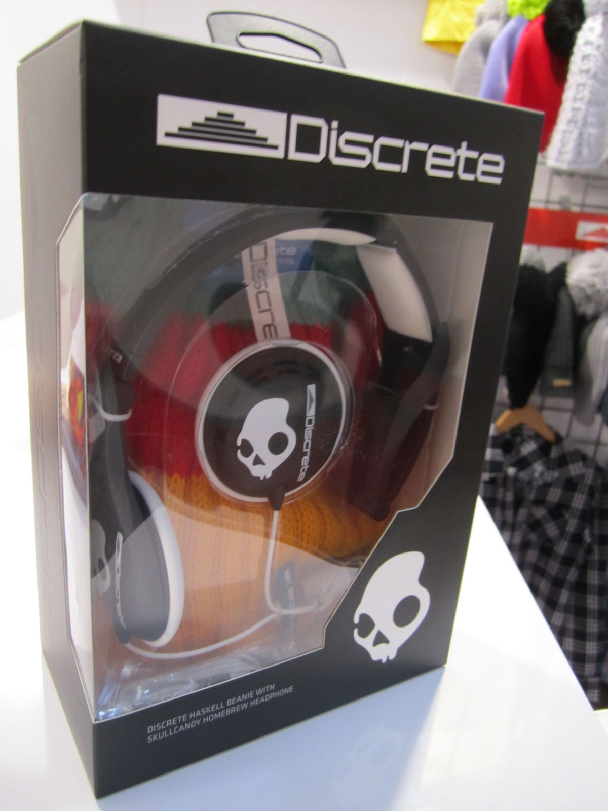 Pack bonnet Discrete vert rouge jaune + casque skullcandy 