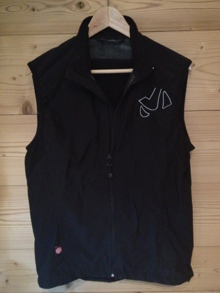 Vends VESTE SANS MANCHES MILLET WINDSTOPPER