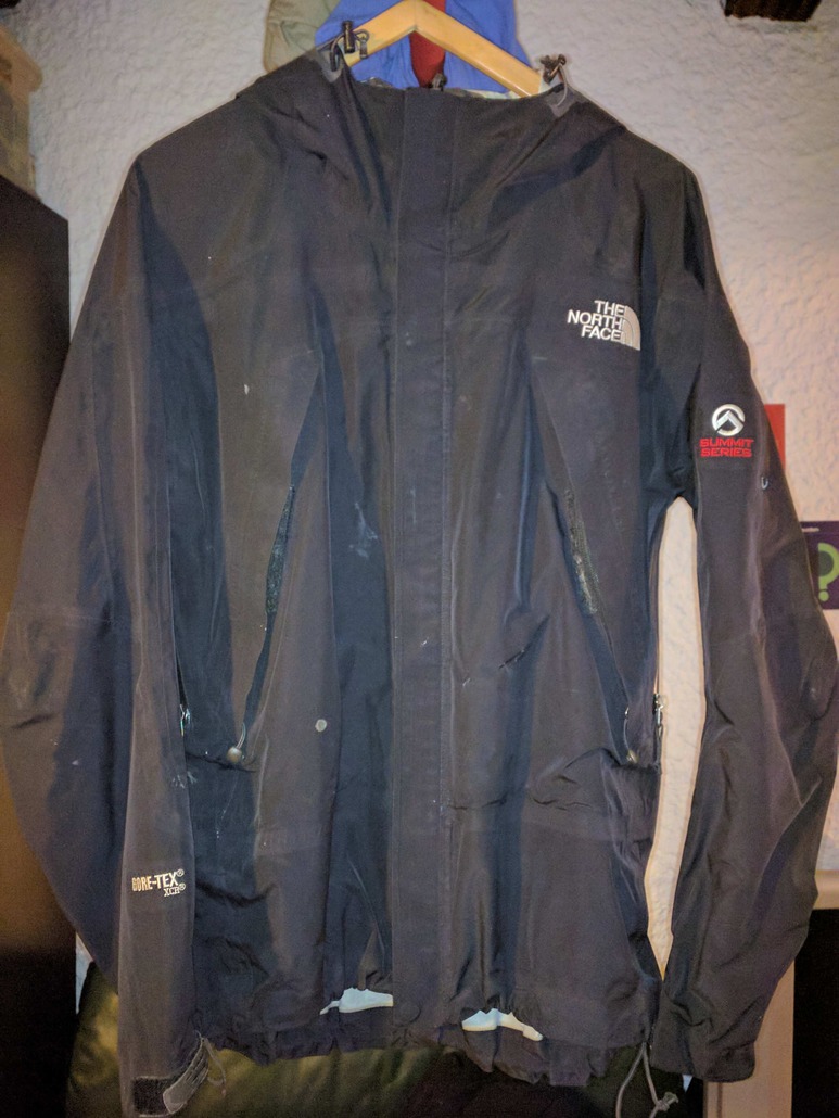 The North Face Summit Series GTX XCR Hooded Black