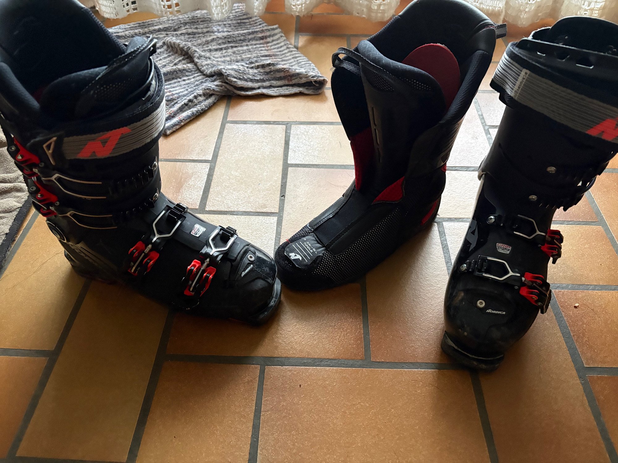 Nordica Speedmachine 130