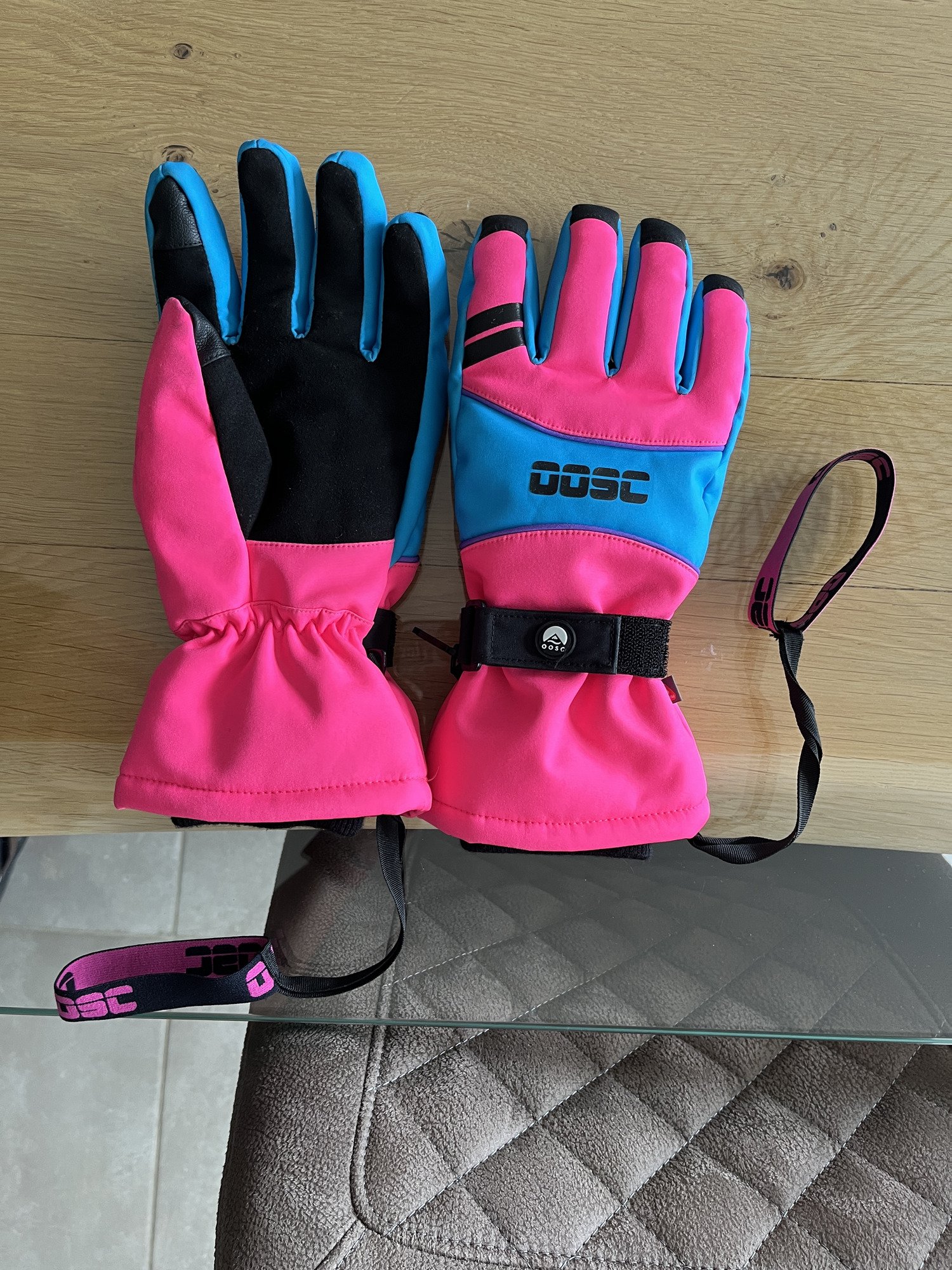 OOSC Clothing 1987 PrimaLoft&reg; Ski & Snowboard Gloves - Pink