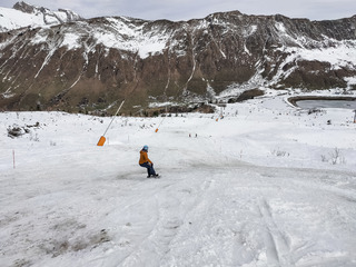 Finir l'année avec des conditions de dévril, neige molle, 10°, herbe,