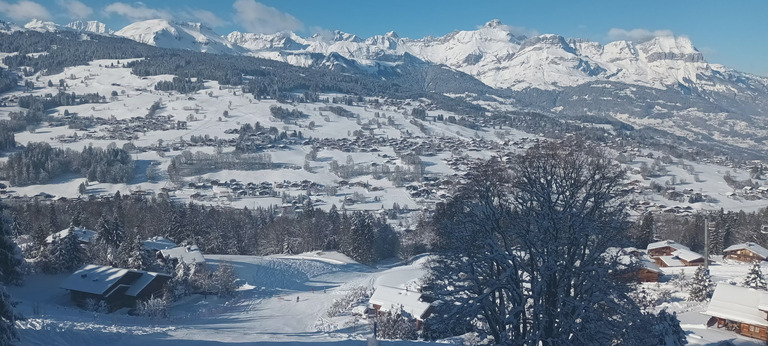 Ski dans une carte postale à Saint-Gervais et Megève 