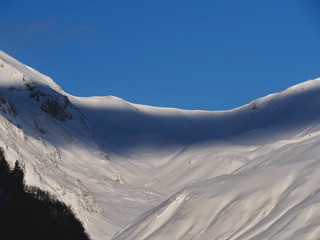 Grosse neige petit soleil en Bigorre
