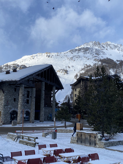 Quelques cm de fraiche du bon ski de piste en perspective