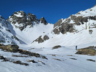 Manifeste contre la r&eacute;forme de l'hiver au Grand Pic du Tapou (3150 m)