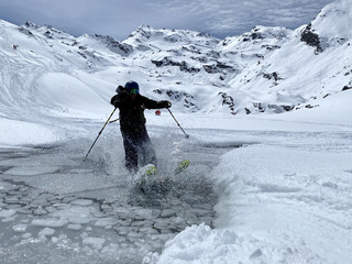 Très certainement la plus belle journée de poudre de la saison !