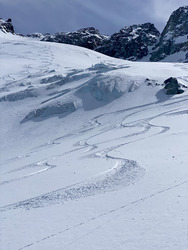 Magie des glaciers; L'aiguille de Péclet nous a comblés