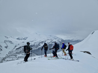 Jour 2, la poudreuse se rapproche, le soleil s'éloigne 
